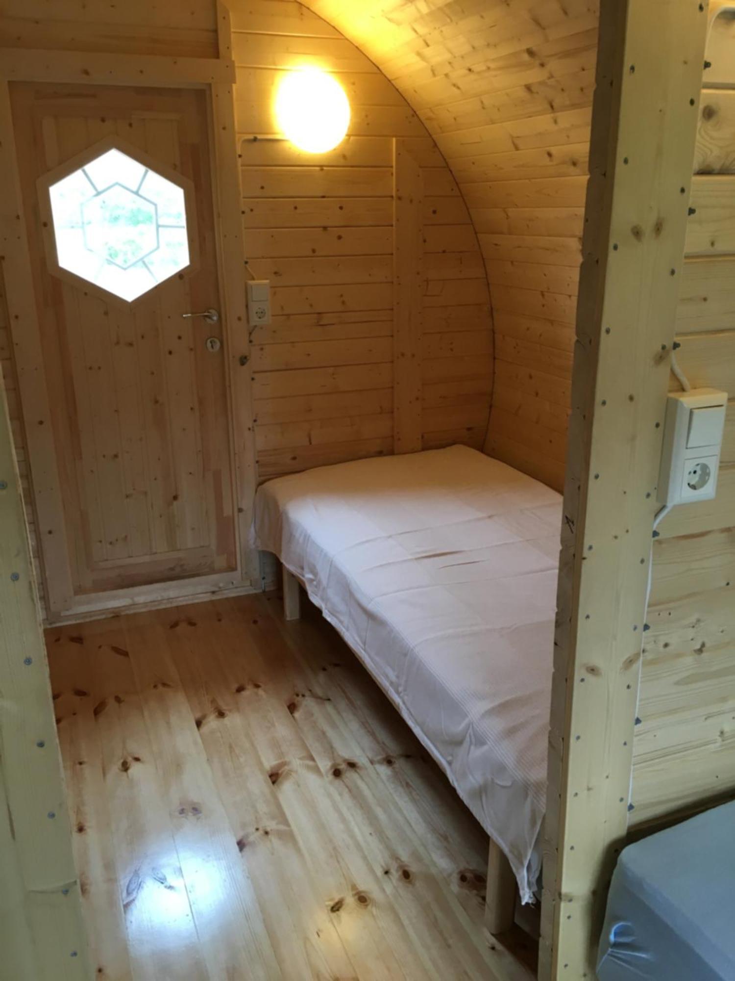 Framtid Camping Lodging Barrels Djúpivogur Exterior foto